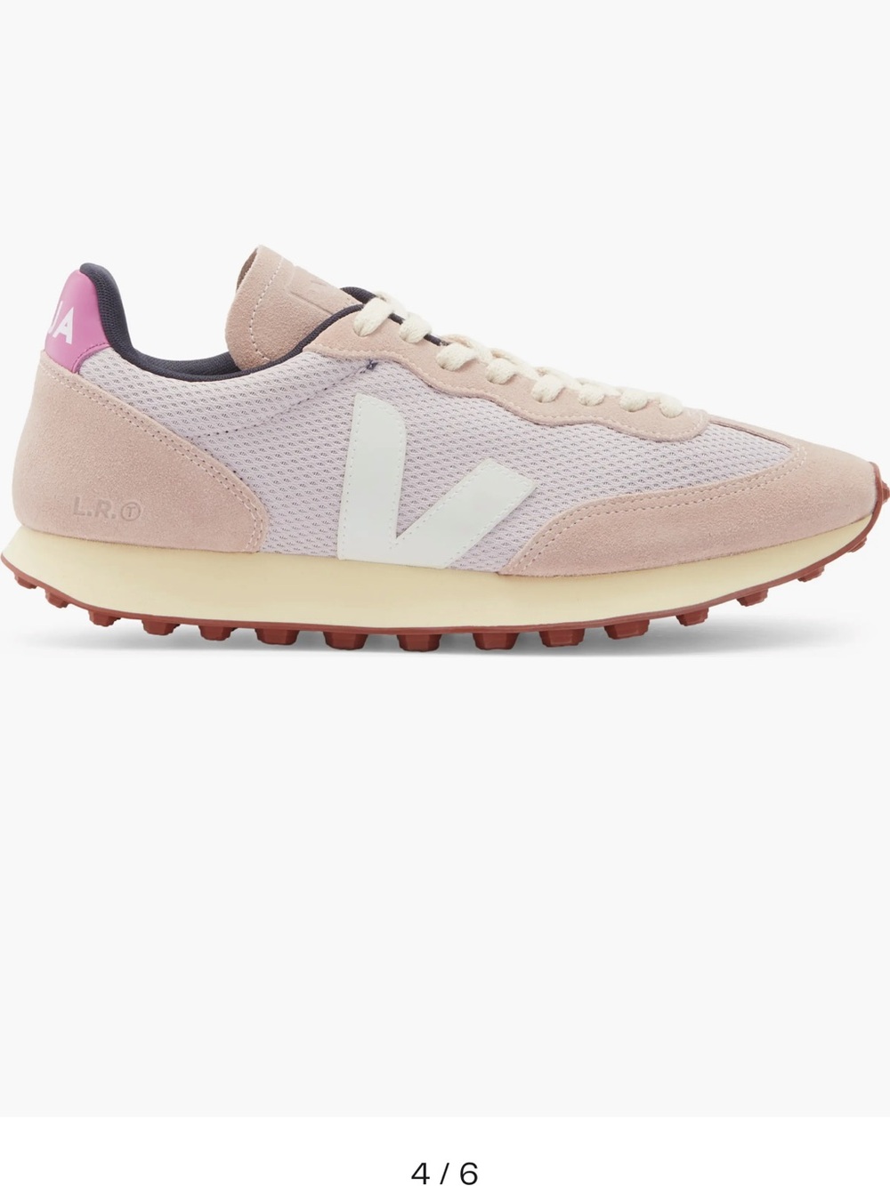 VEJA Rio Branco sneakers in a light pink/alveomesh and suede colorway. NEW